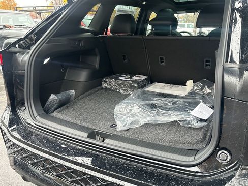 New 2026 Volkswagen Tiguan SE R-Line image 15