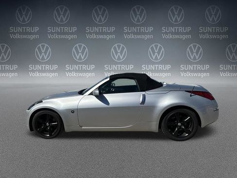 Used 2008 Nissan 350Z Touring image 30