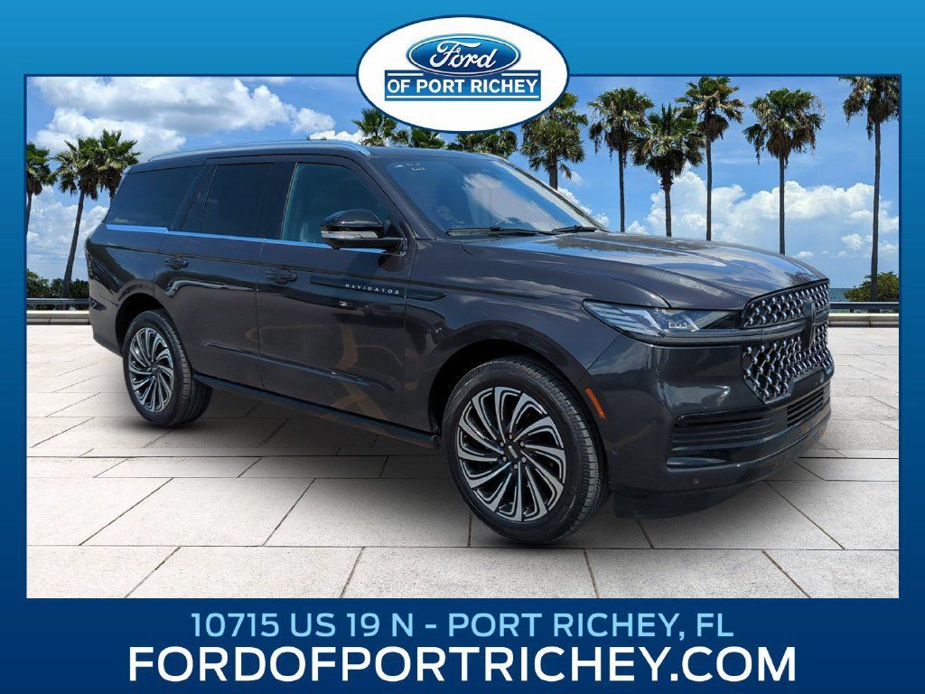 Used 2025 Lincoln Navigator Black Label AWD/4WD image 1