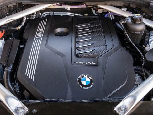 Used 2021 BMW X5 xDrive40i w/ Premium Package image 35