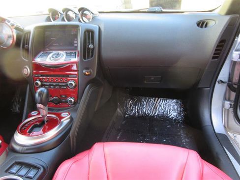Used 2017 Nissan 370Z Touring image 20