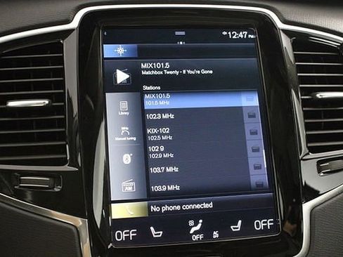 Used 2021 Volvo XC90 T6 Momentum w/ Protection Package Premier image 33