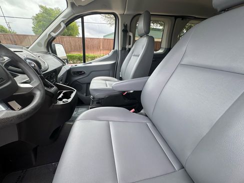 Used 2018 Ford Transit 150 XL RWD image 25