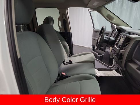 Used 2018 RAM 1500 Express w/ Express Value Package AWD/4WD image 25