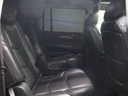 Used 2015 Cadillac Escalade ESV Premium image 13