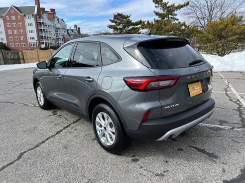 Certified 2025 Ford Escape Active image 7
