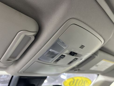 Used 2016 Toyota RAV4 Limited image 32