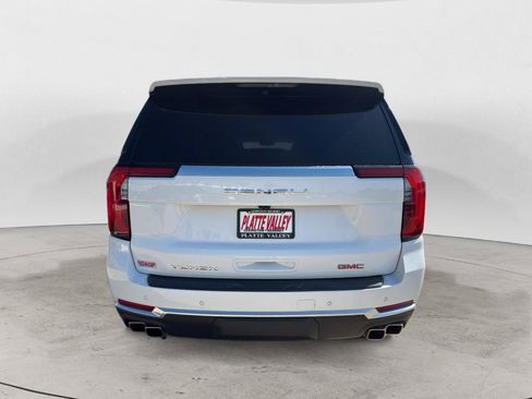 Used 2025 GMC Yukon XL Denali AWD/4WD image 8