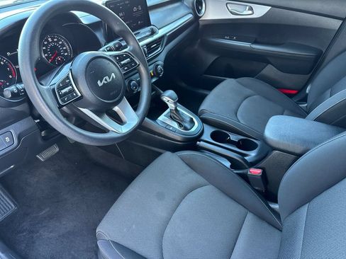Used 2024 Kia Forte LX FWD image 9