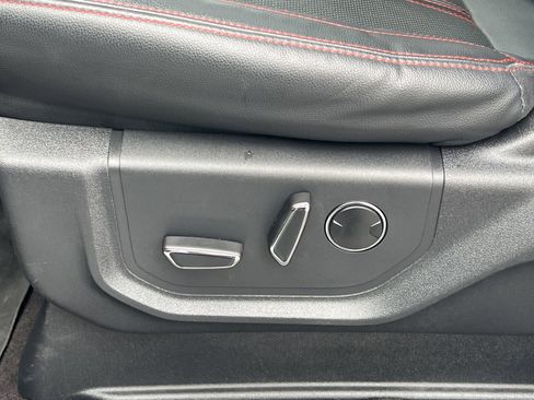 Used 2023 Ford Expedition Limited image 23