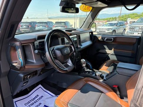 Used 2023 Ford Bronco Outer Banks AWD/4WD image 3