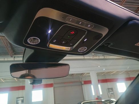 Used 2020 Bentley Continental GTC image 21