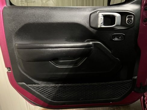 Used 2021 Jeep Wrangler Unlimited Sport image 12