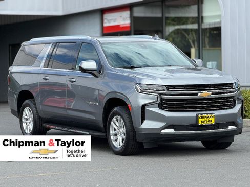 Used 2021 Chevrolet Suburban LT AWD/4WD image 1