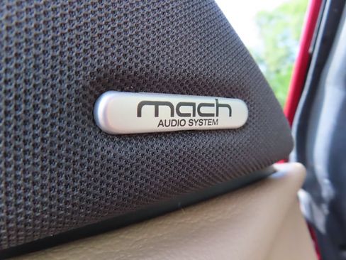 Used 2004 Ford Mustang GT RWD image 8