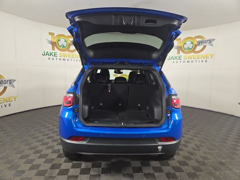 Certified 2023 Jeep Compass Limited AWD/4WD image 32