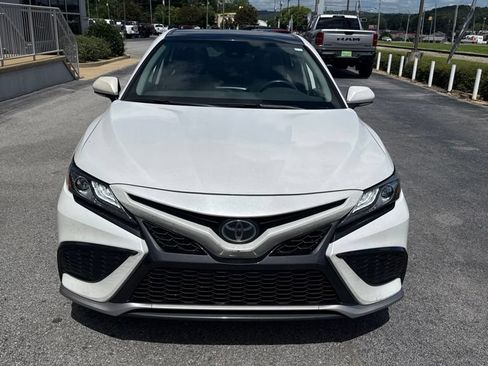 Used 2022 Toyota Camry XSE FWD image 2