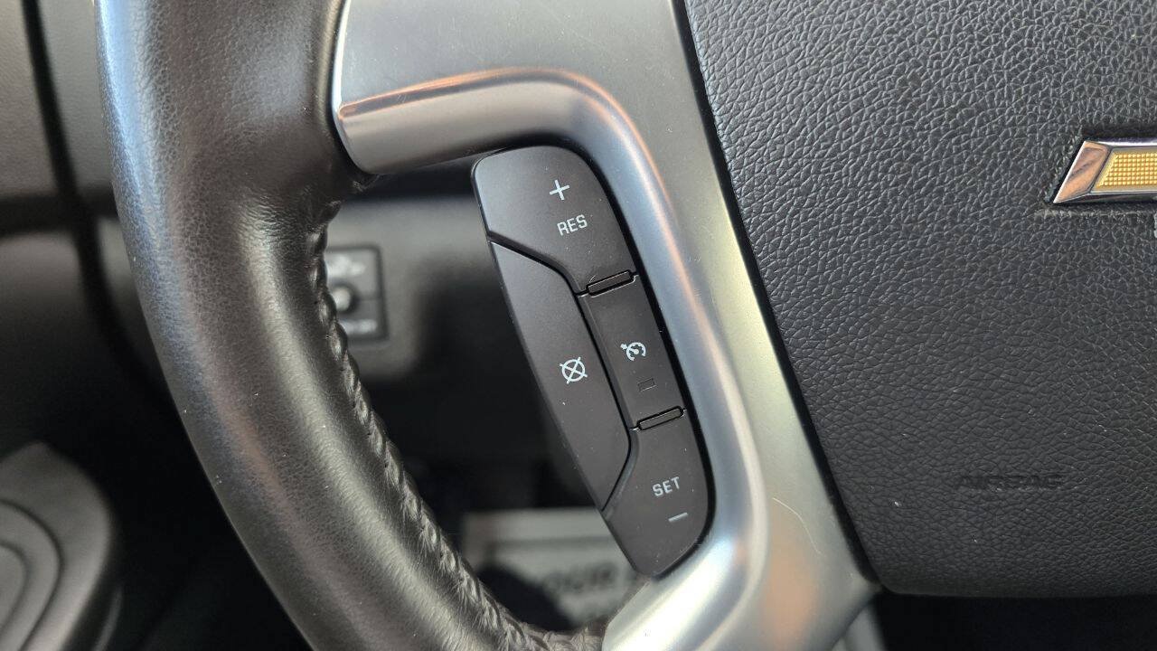 Used 2016 Chevrolet Traverse LT w/ Style and Technology Package FWD image 24