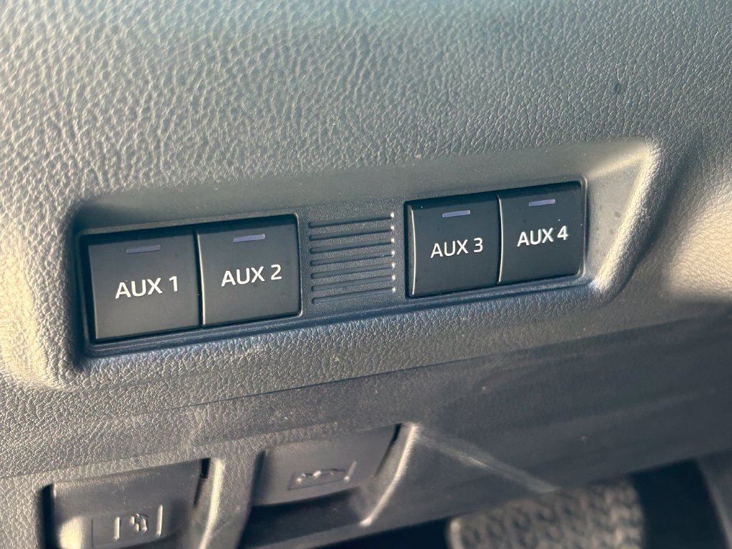 Used 2025 Lexus GX 550 AWD/4WD image 30