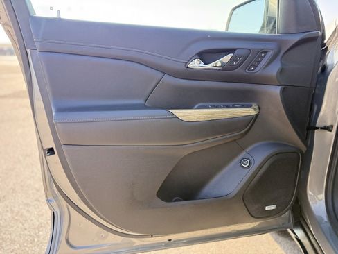 Used 2019 GMC Acadia Denali w/ Technology Package image 8