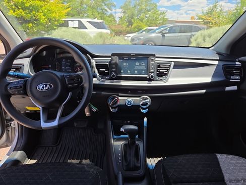 Used 2020 Kia Rio S FWD image 3