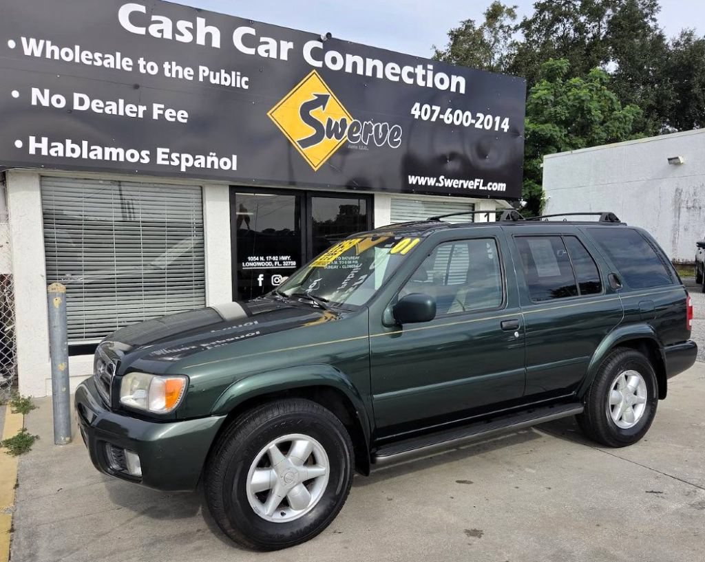 Used 2001 Nissan Pathfinder LE AWD/4WD image 10