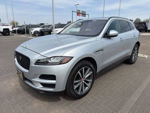 Used 2018 Jaguar F-PACE Prestige image 1