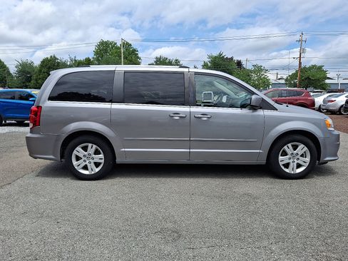 Used 2013 Dodge Grand Caravan Crew w/ Entertainment Group 1 image 8