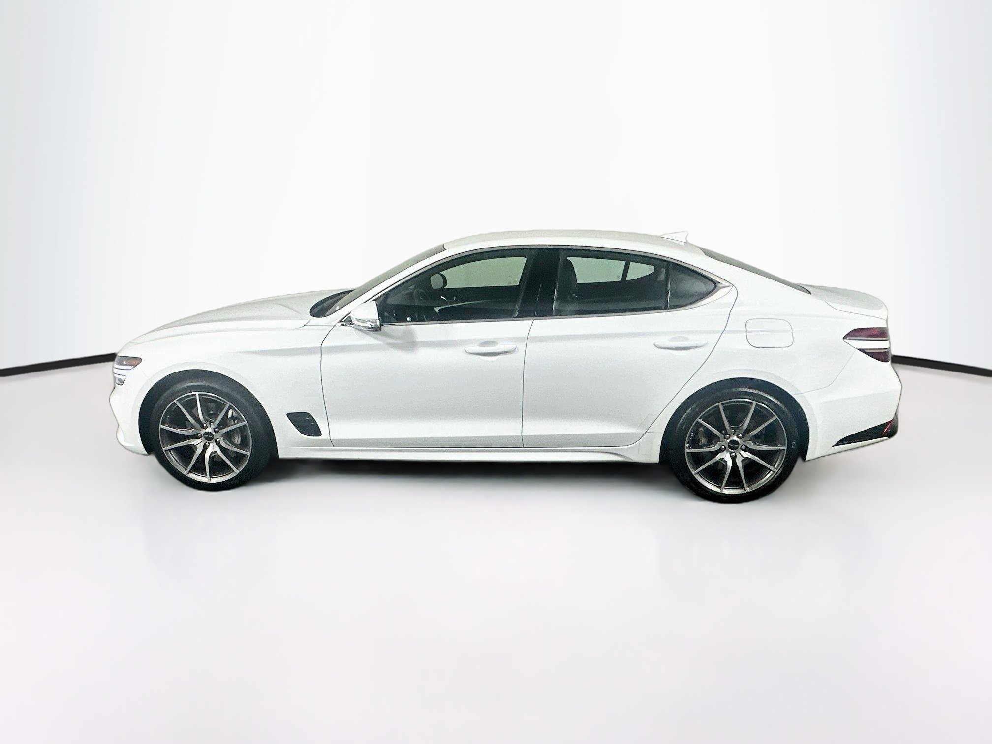 Used 2026 Genesis G70 2.5T AWD/4WD image 4