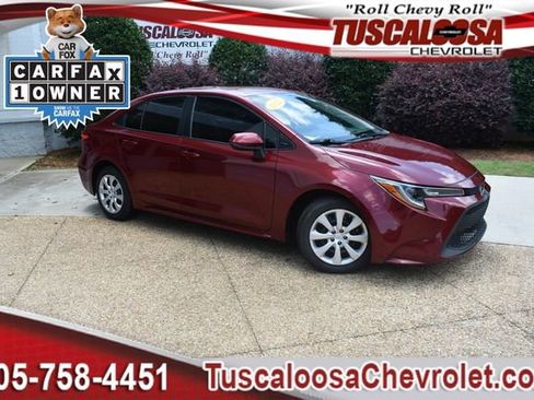 Used 2022 Toyota Corolla LE FWD image 1