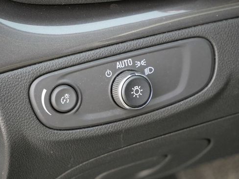 Used 2022 Buick Encore Preferred w/ Safety Package image 19