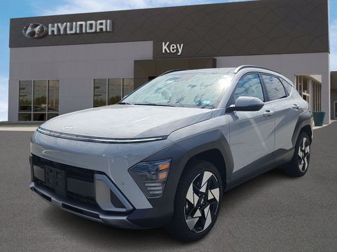 Certified 2024 Hyundai Kona Limited AWD/4WD image 7