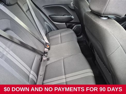 Used 2025 Hyundai Venue SEL FWD image 29