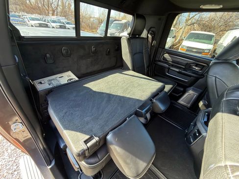 Used 2019 RAM 3500 Limited image 10