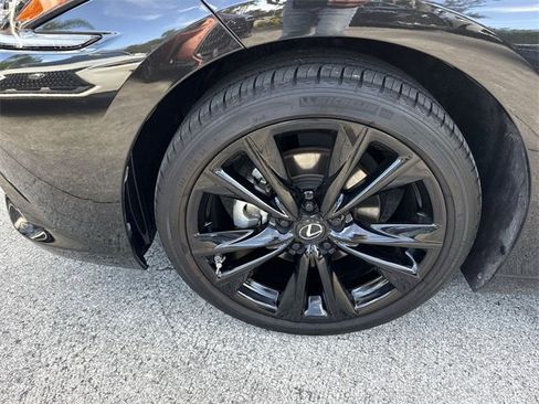 Used 2024 Lexus ES 300h F Sport image 10