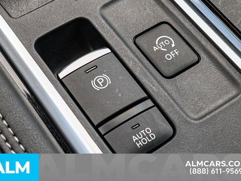 Used 2024 Nissan Pathfinder Platinum w/ Cargo Package image 38