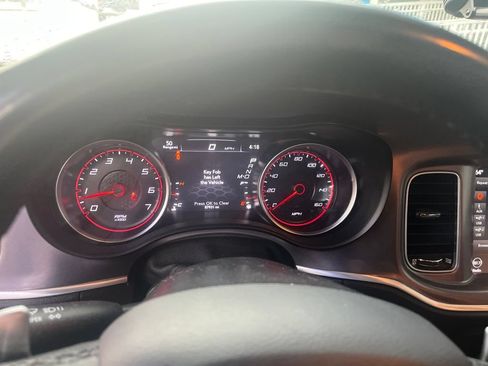 Used 2019 Dodge Charger R/T RWD image 13