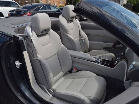 Used 2013 Mercedes-Benz SL 550 image 53