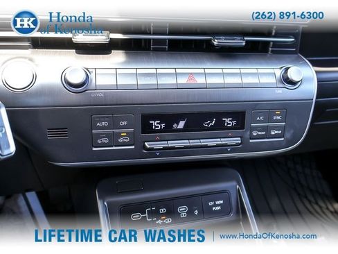 Used 2024 Hyundai Kona Limited AWD/4WD image 20