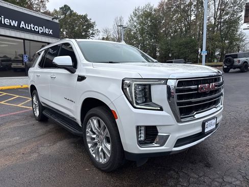 Used 2021 GMC Yukon SLT w/ SLT Luxury Plus Package image 4