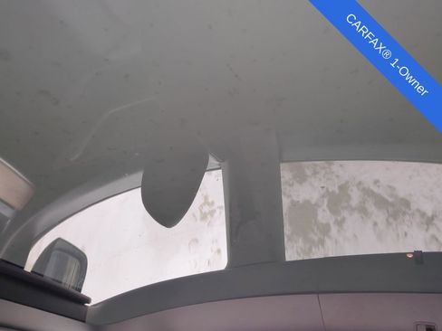 Used 2021 Tesla Model Y Long Range image 18