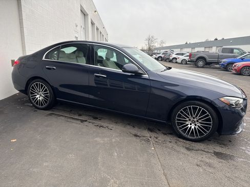 Used 2023 Mercedes-Benz C 300 4MATIC Sedan image 5