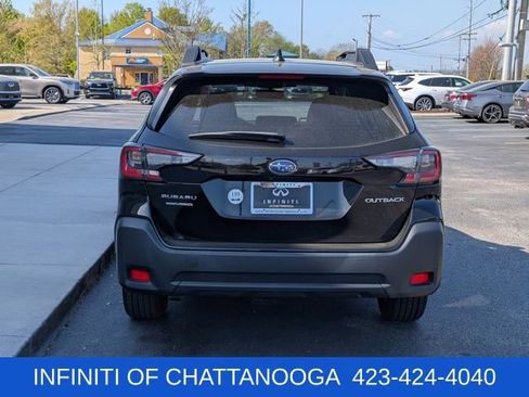 Used 2023 Subaru Outback Premium AWD/4WD image 6