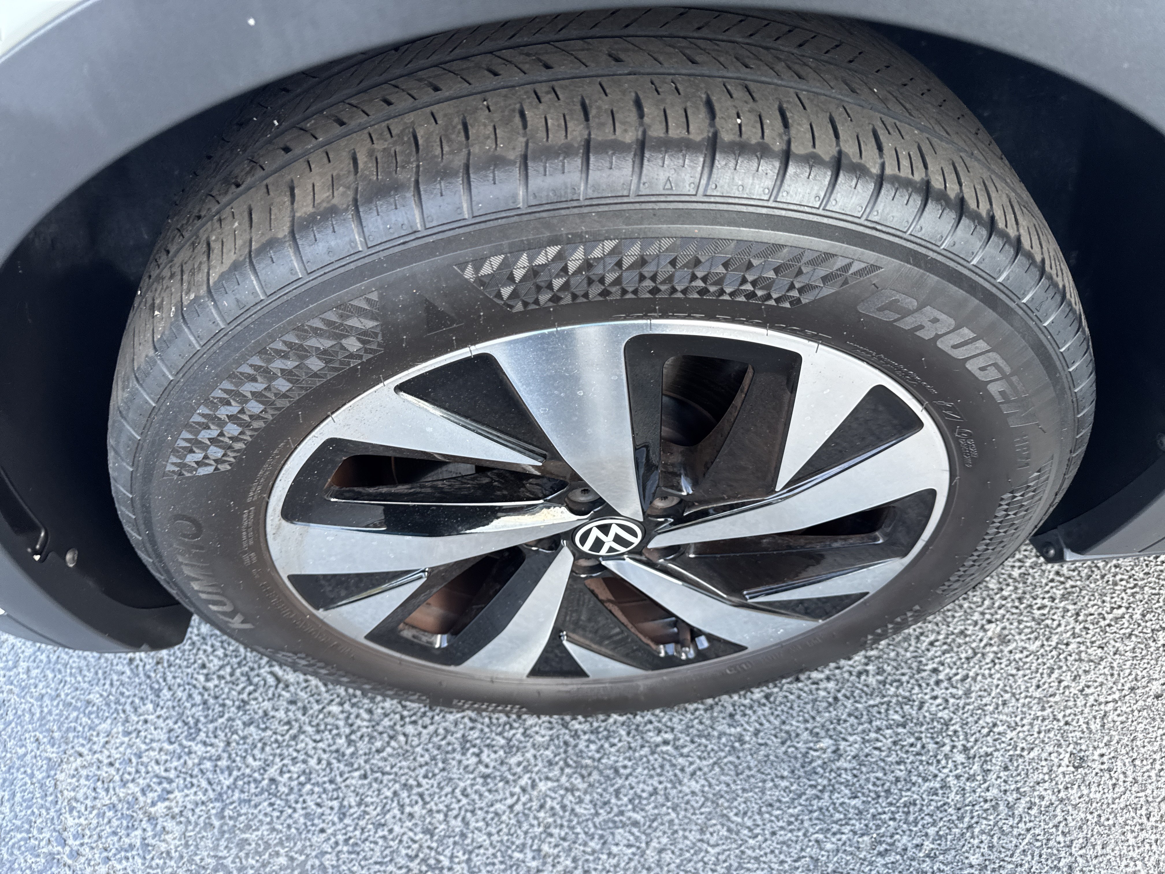 Used 2024 Volkswagen ID.4 2WD image 29