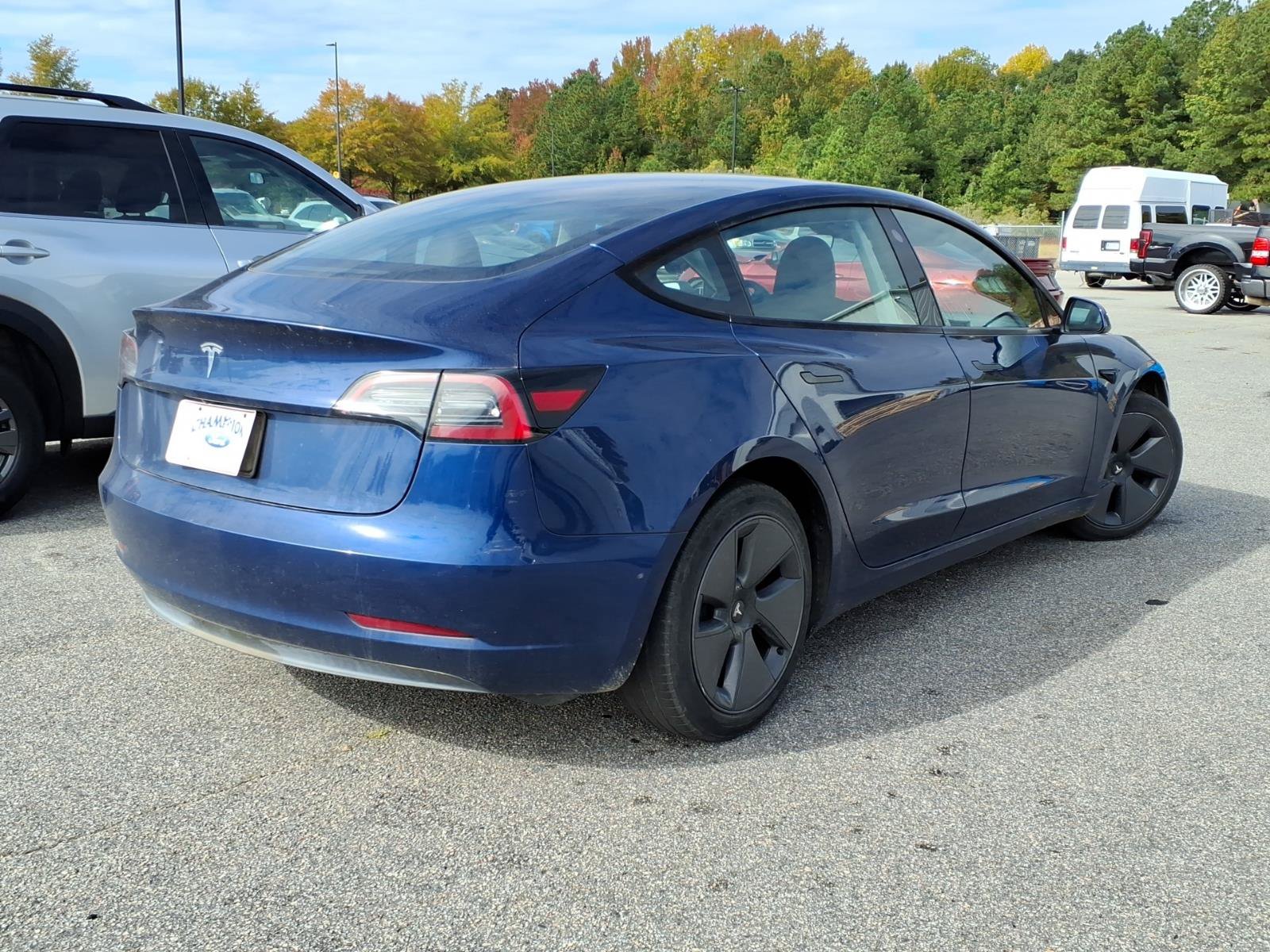 Used 2023 Tesla Model 3 Standard Range RWD image 6