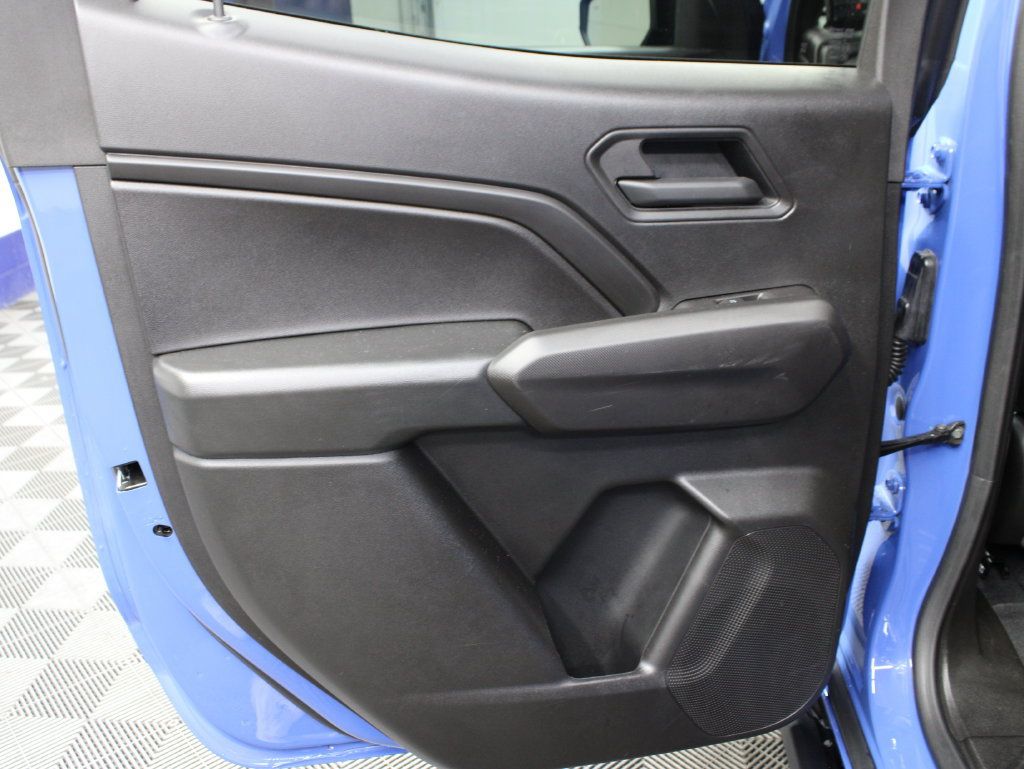 Used 2025 Chevrolet Colorado Trail Boss w/ Midnight Edition AWD/4WD image 70
