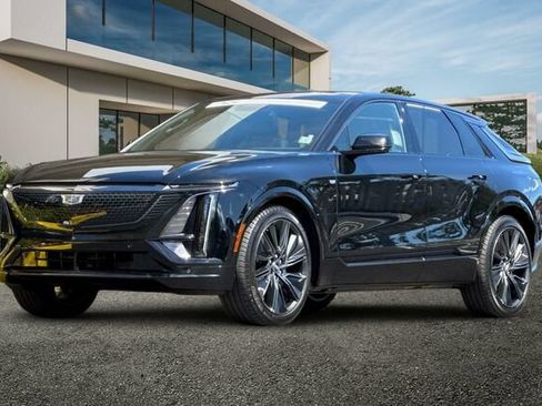Certified 2024 Cadillac Lyriq Sport AWD/4WD image 8