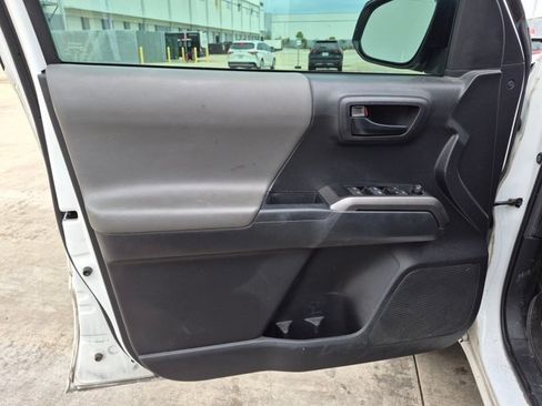 Used 2023 Toyota Tacoma SR5 RWD image 12