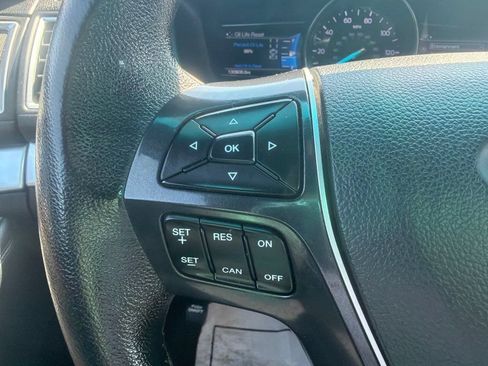 Used 2017 Ford Explorer Limited w/ Equipment Group 301A AWD/4WD image 10