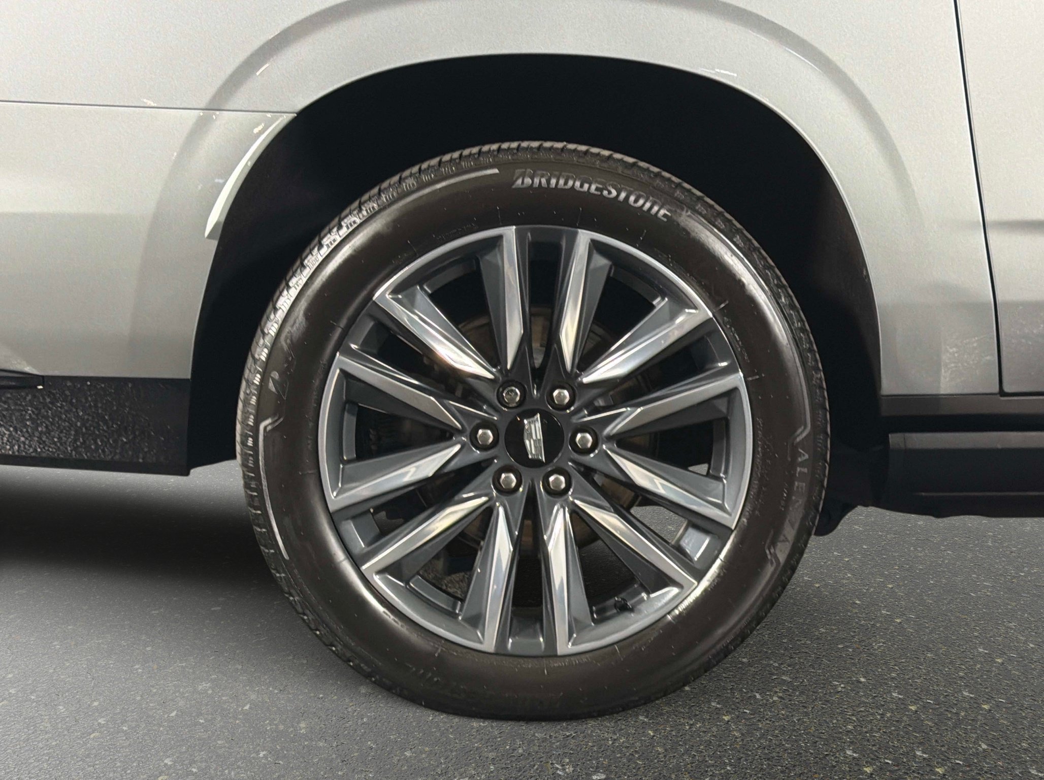 Used 2024 Cadillac Escalade ESV Sport w/ Touring Package AWD/4WD image 5